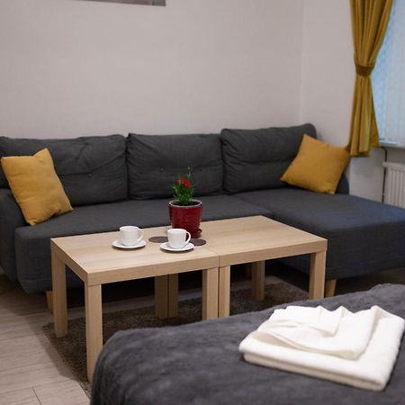 Lukas Guest Rooms クラクフ エクステリア 写真