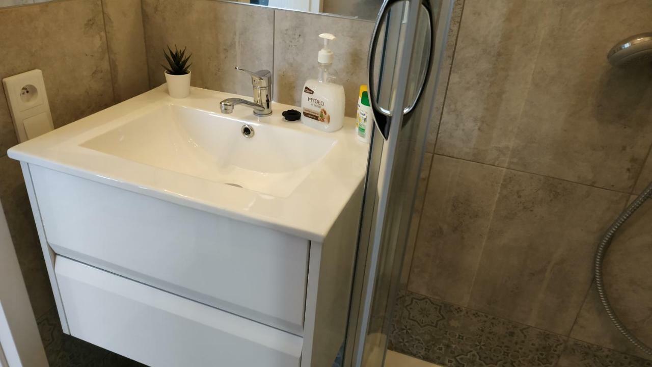 Lukas Guest Rooms クラクフ エクステリア 写真